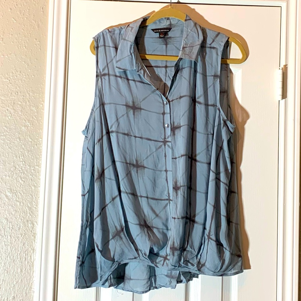 Rock & Republic Blue and Gray Sleeveless Blouse